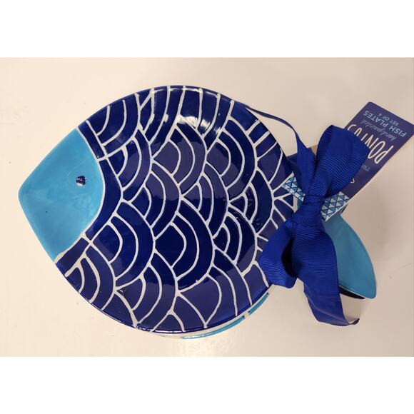 Two’s Company Pontus Hand-Painted Fish Plates Set of 4 – Coastal Blue Ceramic - Picture 1 of 6